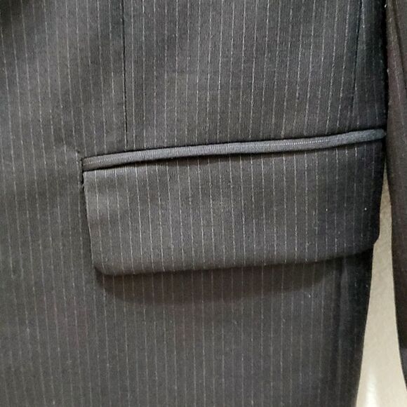 ALFANI SPORT COAT, Sz 38R, BLACK/GREY, PINSTRIPE, 3 BUTTONS, WOOL - Picture 5 of 15